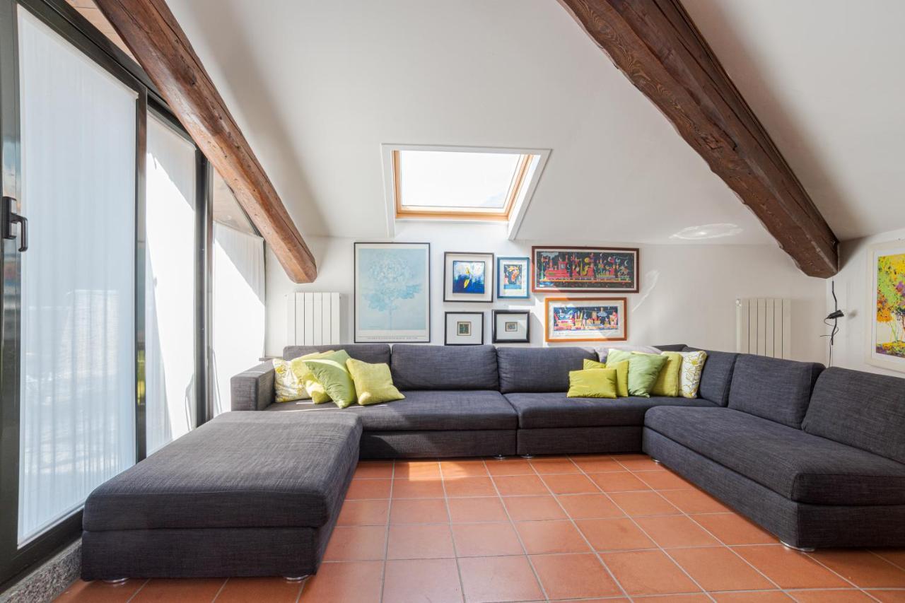 Apartamento Apt With Terrace And Shared Pool! Lake View! Nesso Exterior foto