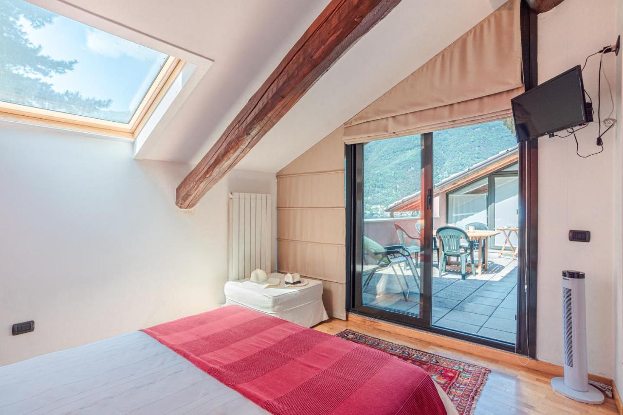 Apartamento Apt With Terrace And Shared Pool! Lake View! Nesso Exterior foto